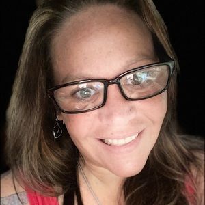 Meet your Posher, Tonya